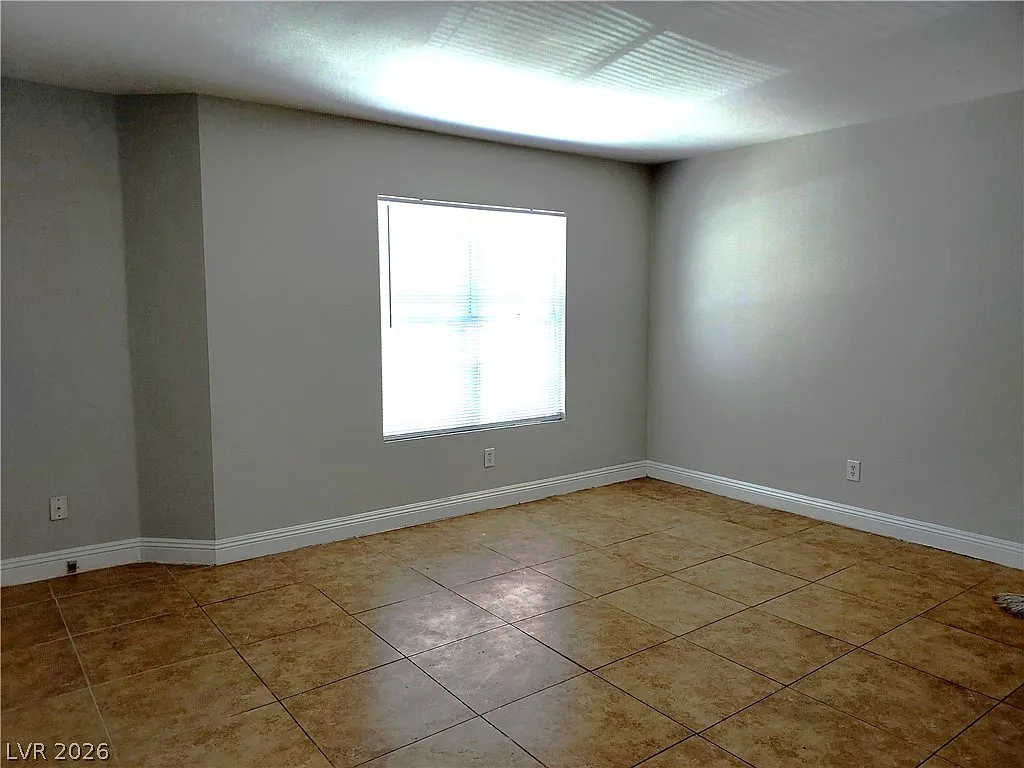 2 bed, 2.0 bath, 931 sqft, $1,195 — Photo 4
