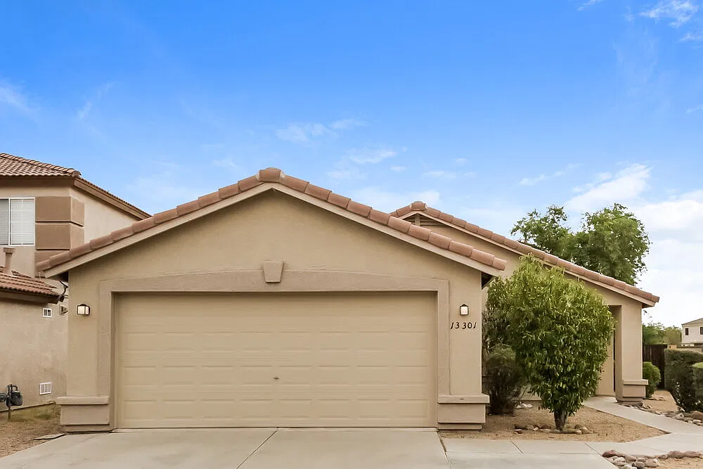 3 bed, 2.0 bath, 1183 sqft, $1,885 — Photo 1