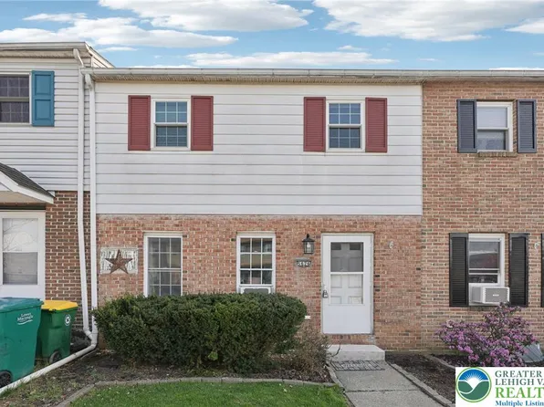 5626 Greens Dr, Allentown, PA 18106