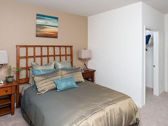5th image of 24080 Amador Vlg Cir #1577497