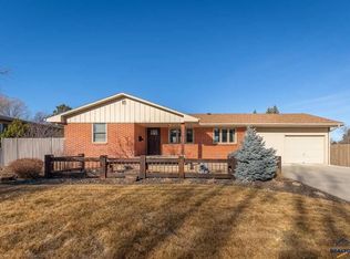 613 43rd Ct, Rapid City, SD 57702