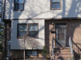 79 Highview Dr, Woodbridge, NJ