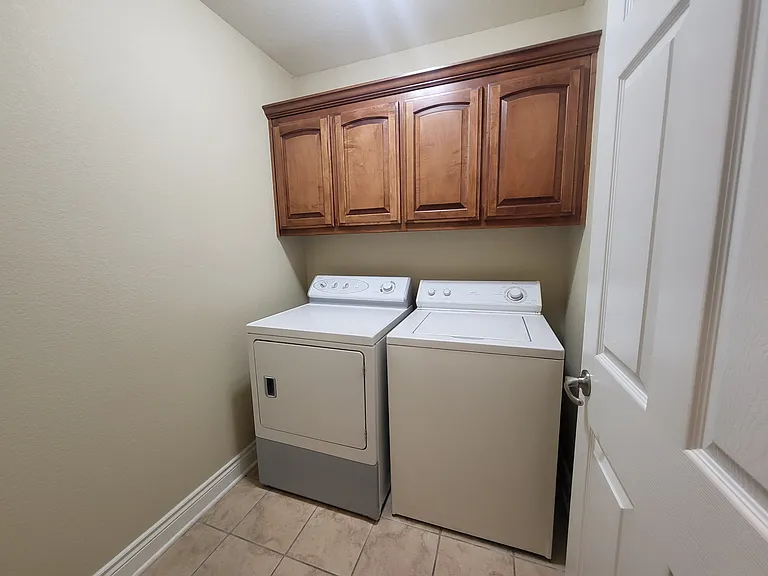 19 Shelly Dr — Photo 17