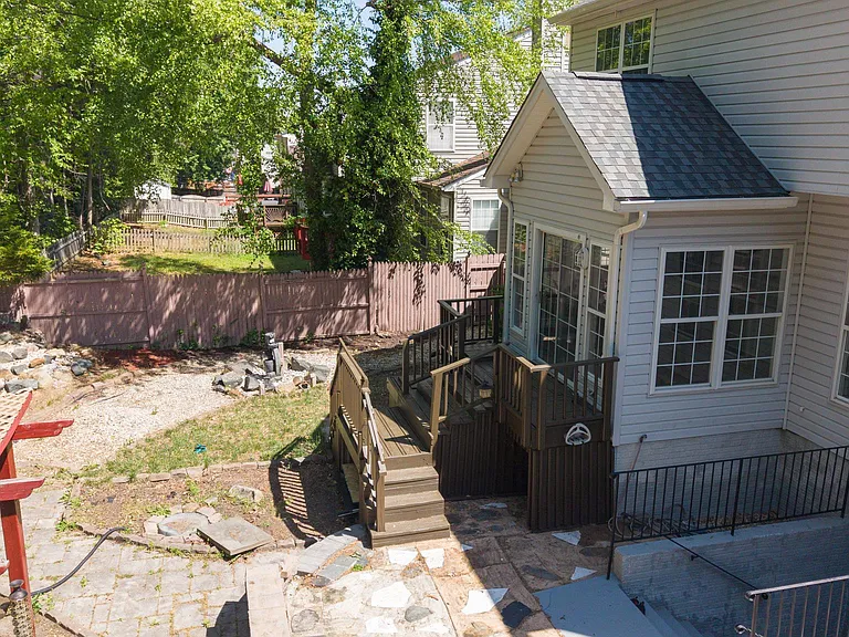 15 Varone Dr — Photo 25