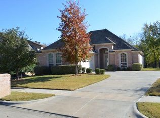5508 Greenview Ct, North Richland Hills, TX 76148