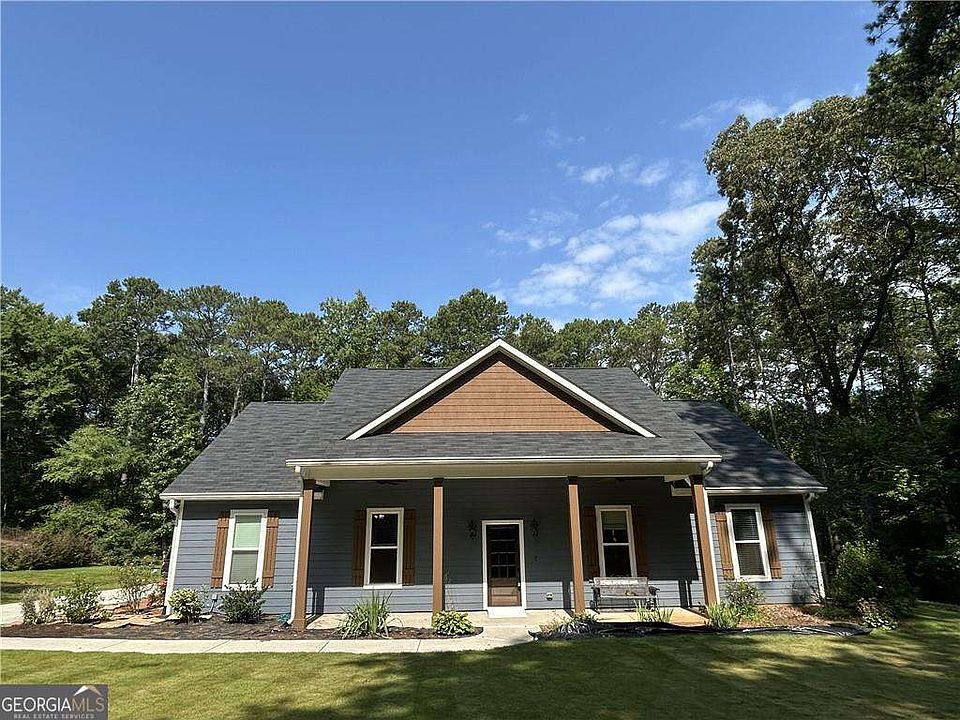 1st image of 390 Lummus Rd