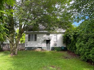 523 N 3rd St, Lanse, MI 49946