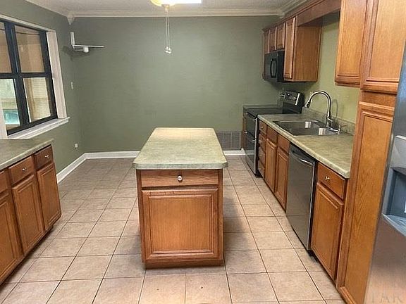 4th image of 1026 Kearny Dr