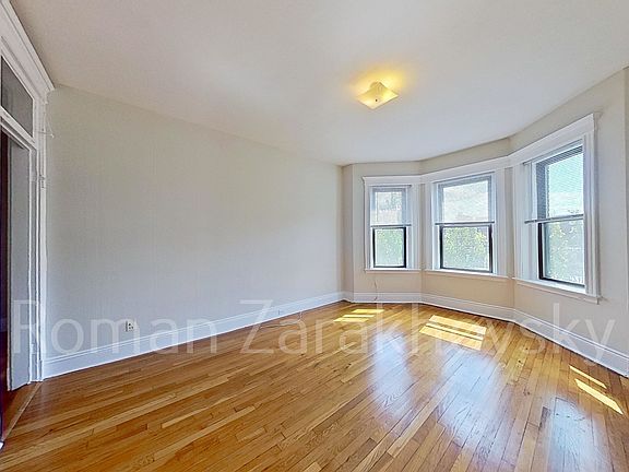 2nd image of 4 Ayr Rd APT 41A