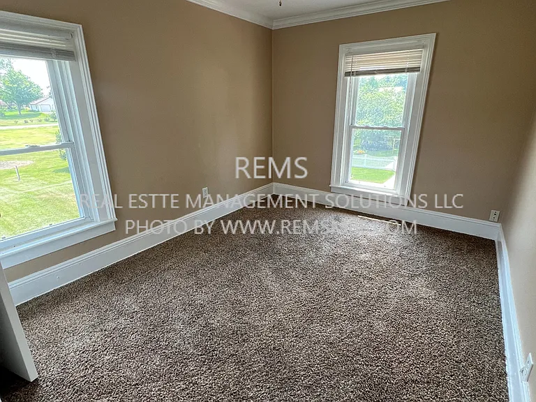 222 Mill St — Photo 3