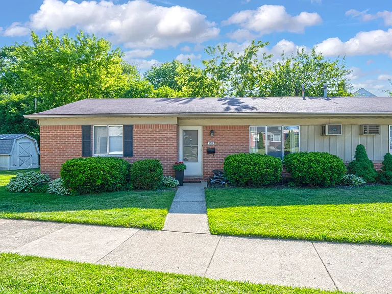 3712 Hampton Blvd — Photo 1