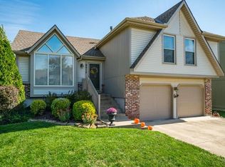 6317 McCoy St, Shawnee, KS 66226