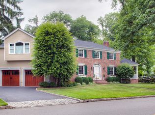 2 Oaklawn Rd, Summit, NJ 07901