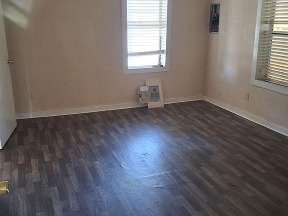 4th image of 510 3rd St