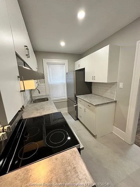 Building Photo - 1179 Howard Ave #2