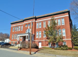 7 Beekman St APT A2, Fitchburg, MA 01420