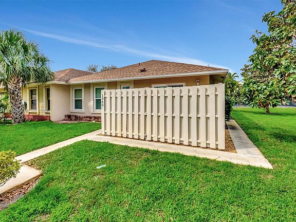 2nd image of 1960 SE 1st Cir #4B