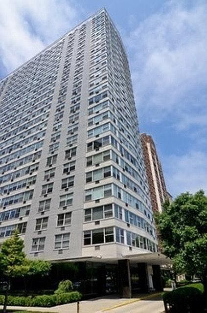 1st image of 3900 N Lake Shore Dr Ste 2