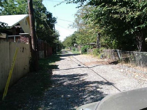 5th image of 522 Alto Dr