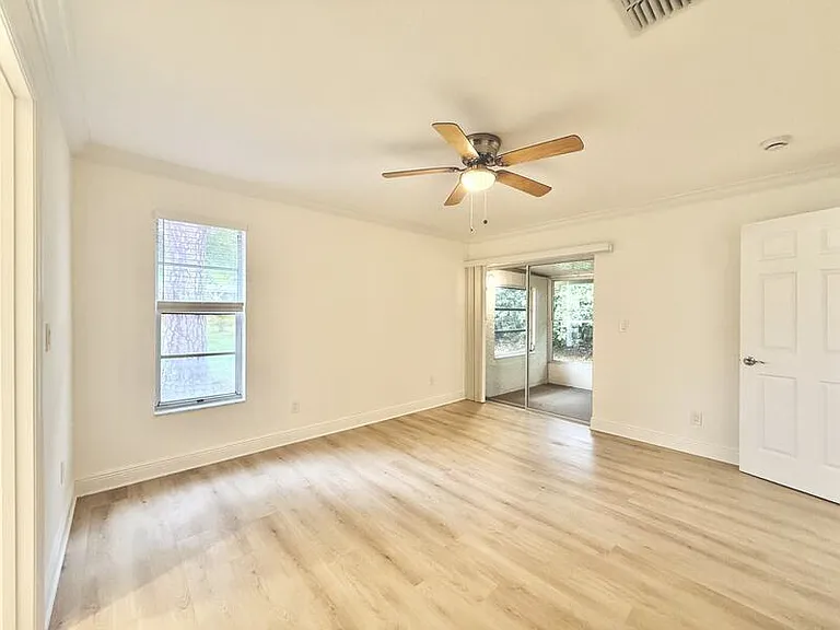 2869 Thistle Ct N — Photo 25