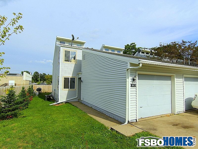Angle View of One Side of Duplex