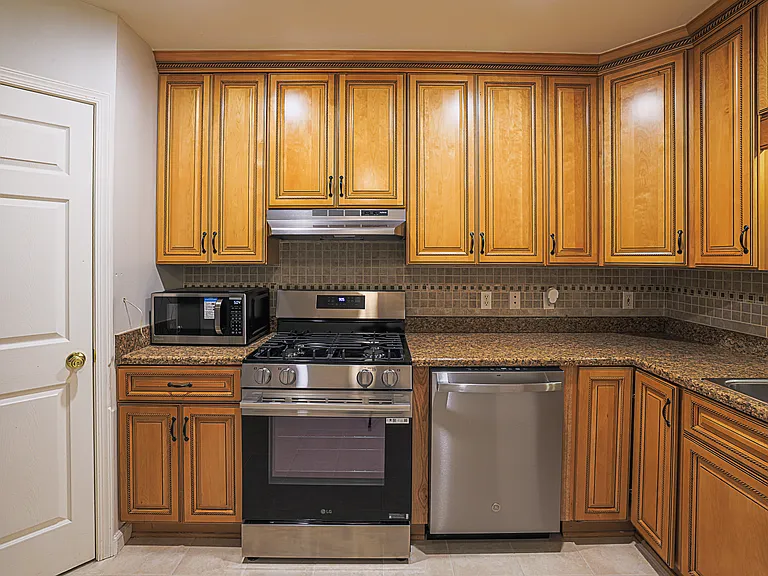 1512 Patapsco St — Photo 7