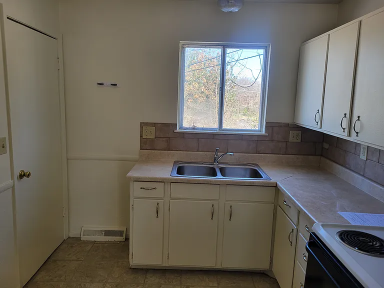 8514 W 53rd St — Photo 3