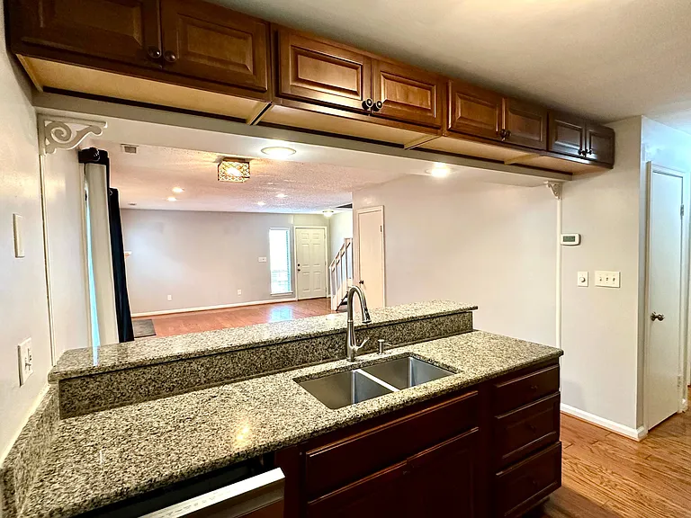 4510 Genoa Cir — Photo 9