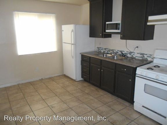 2nd image of 729 N Fisher St APT A