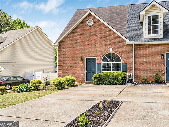 2nd image of 4175 Glen Iris Dr
