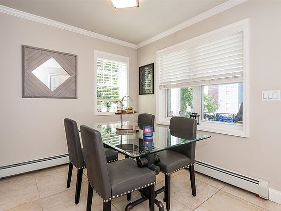 4th image of 1119 Vincent Ave