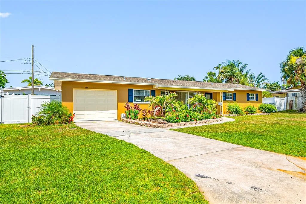 2 bed, 2.0 bath, 1212 sqft, $3,200 — Photo 2