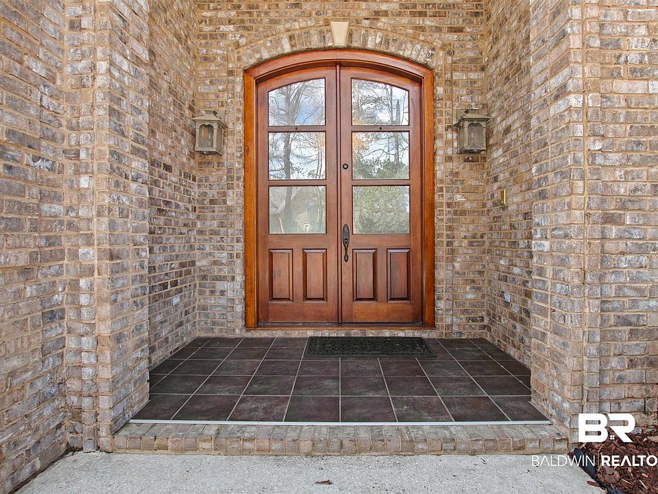 1st image of 33585 Alder Cir