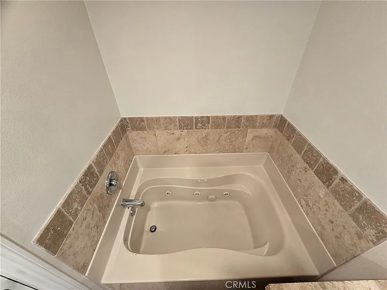 16765 Tim Ln — Photo 32