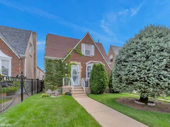 2921 N Mobile Ave, Chicago, IL 60634