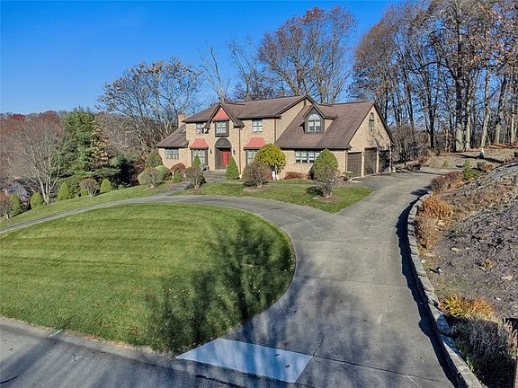 5th image of 4621 Windbrook Dr