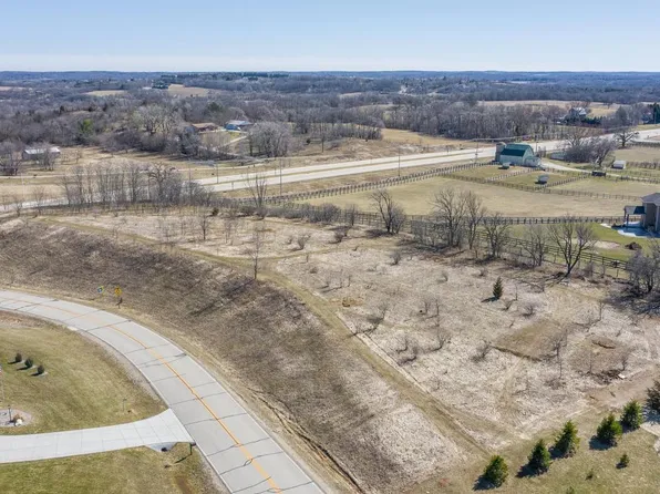 Lt5 FIELDS CROSSING DRIVE, Mukwonago, WI 53149