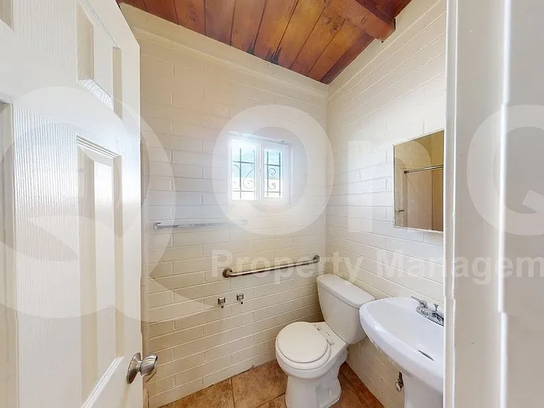 3566 E Kleindale Rd #D — Photo 11