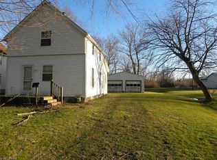 735 Clark St, Conneaut, OH 44030