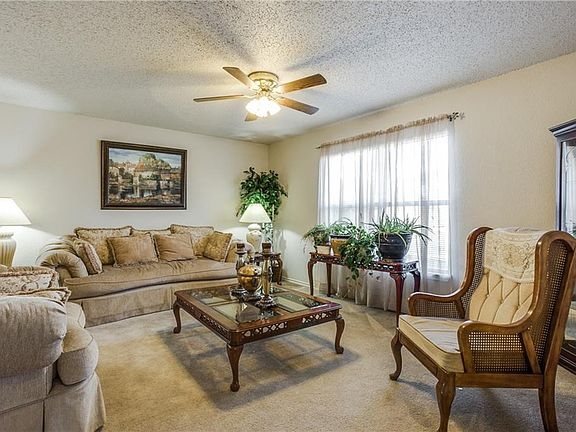5th image of 3348 Chapel Wood Ct