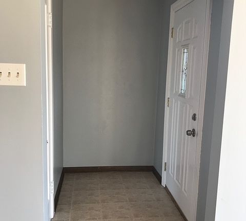 3rd image of 2937 N 77th Ave