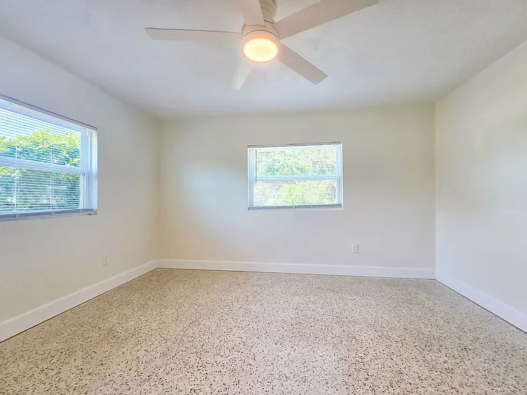 7316 NE Waldo Rd — Photo 18