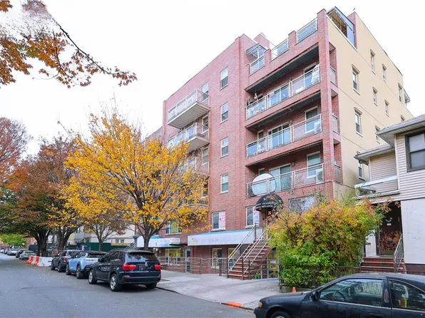 1457 West 5th Street image 3 of 29