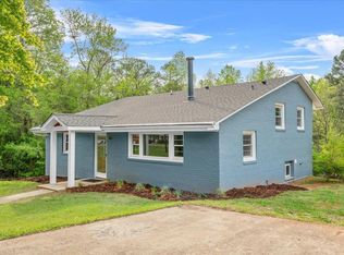 1751 Riverside Dr, Hillsborough, NC 27278