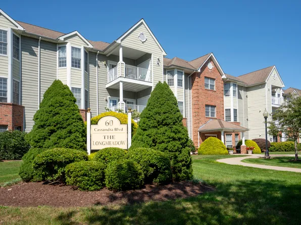 60 Cassandra Boulevard #105, West Hartford, CT 06107