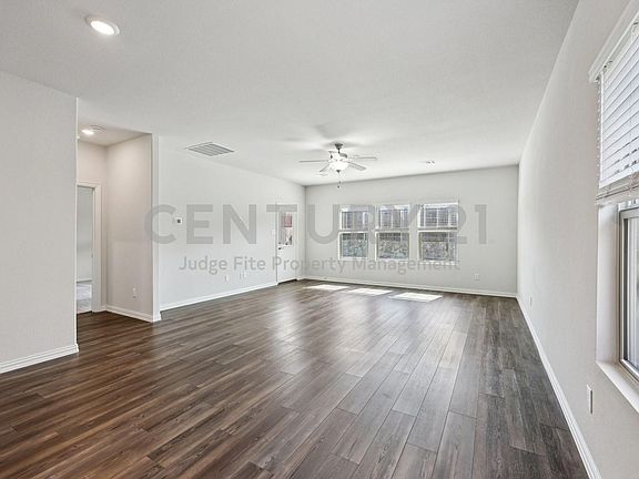2nd image of 1303 Cress Garden Ln