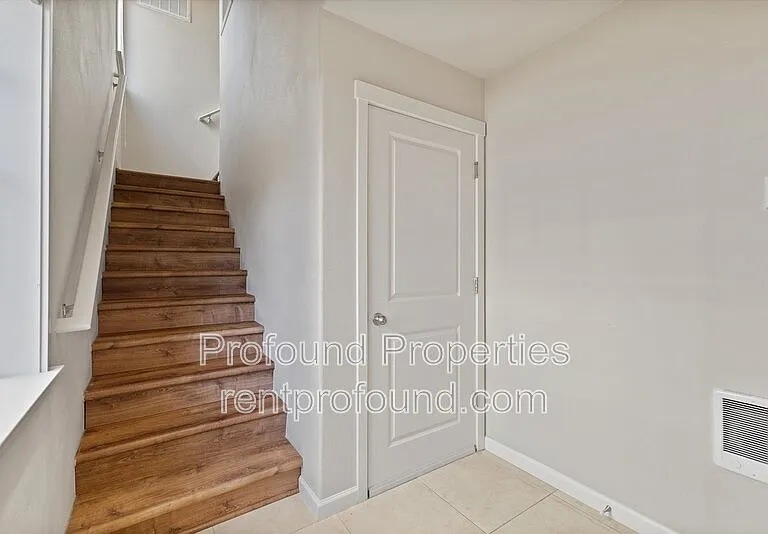 13086 SW Aubergine Ter — Photo 2