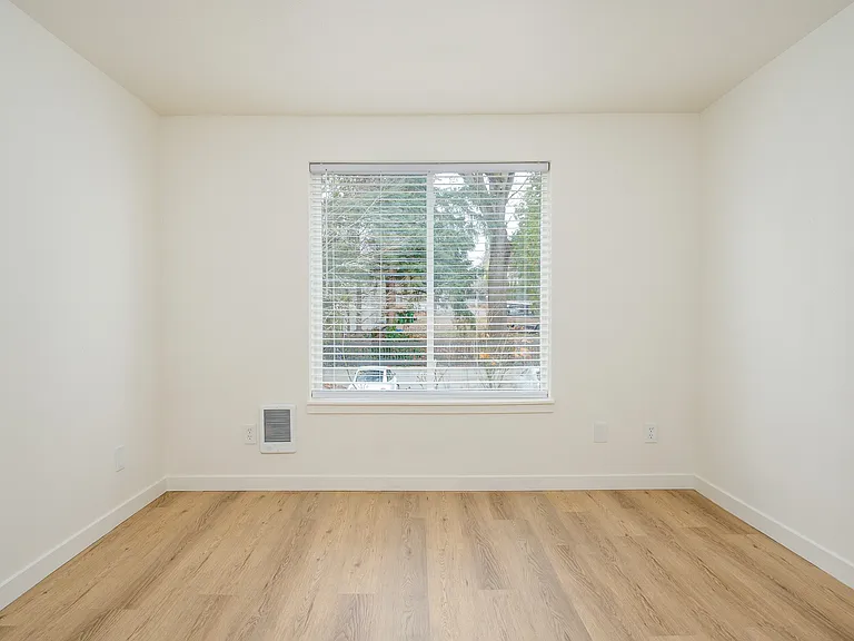 Glen Ridge Apartments — Photo 57