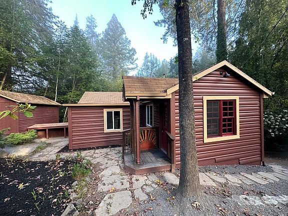 2nd image of 10556 Woodside Drive