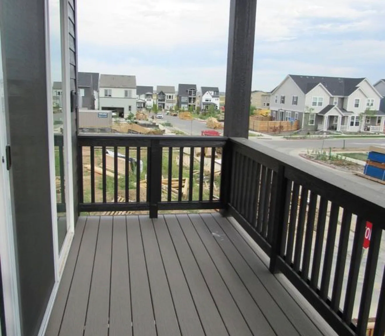 3 bed, 1828 sqft, $3,095 — Photo 4
